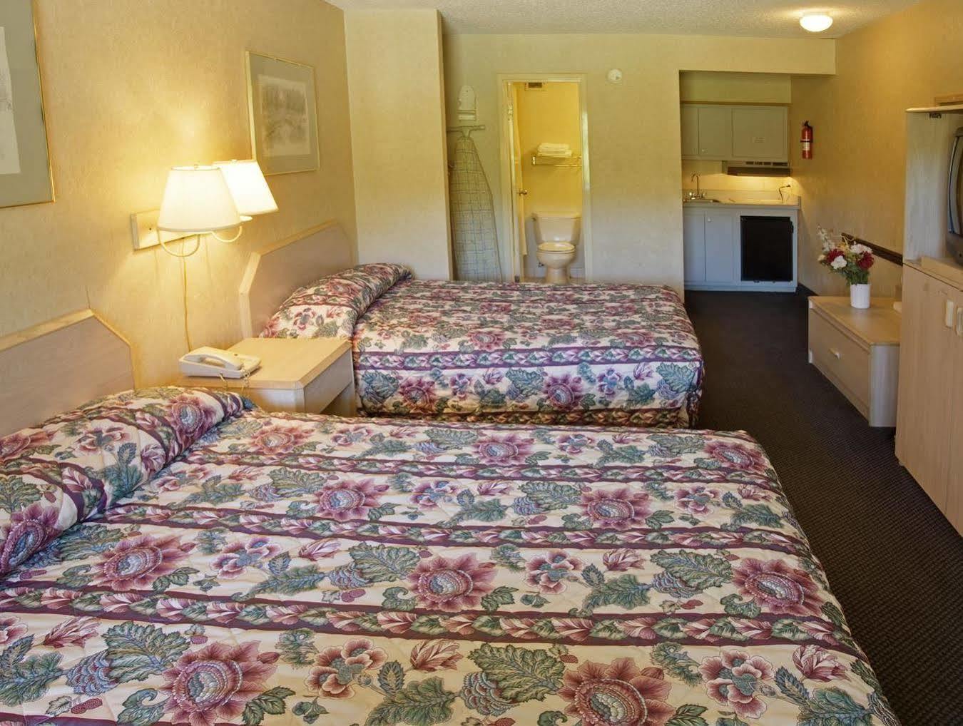 Americas Best Value Inn - 체서피크 외부 사진
